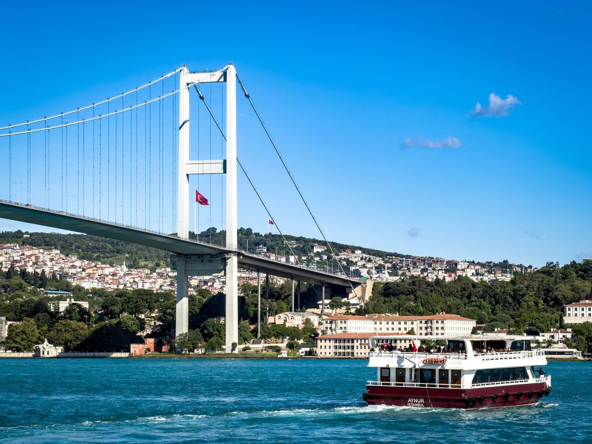 W22. A ferry on the Bosphorus.
